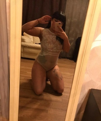 Раскрепощенная и темпераментная, я создам атмосферу незабываемых встреч. Мои услуги разнообразны: классический секс, оральный секс, анальный секс. ⚡️Я готова исполнить твои самые сокровенные фантазии и подарить тебе незабываемые моменты страсти и наслаждения. Ты можешь оценить мою красоту на фото, а мои умелые руки и нежные губы порадуют тебя в реальности. 💋 Будь уверен, после встречи со мной, ты будешь желать вернуться в Москву снова и снова, чтобы насладиться моим обаянием и сексуальностью. Мои отзывы говорят сами за себя. 💕 Не упусти шанс осуществить свои сокровенные желания, ведь у меня настоящее искусство в обращении с мужчинами. 🌟 Жду тебя в Москве, чтобы подарить незабываемый опыт и исполнить все твои сексуальные фантазии. 💦 14783, 22 года